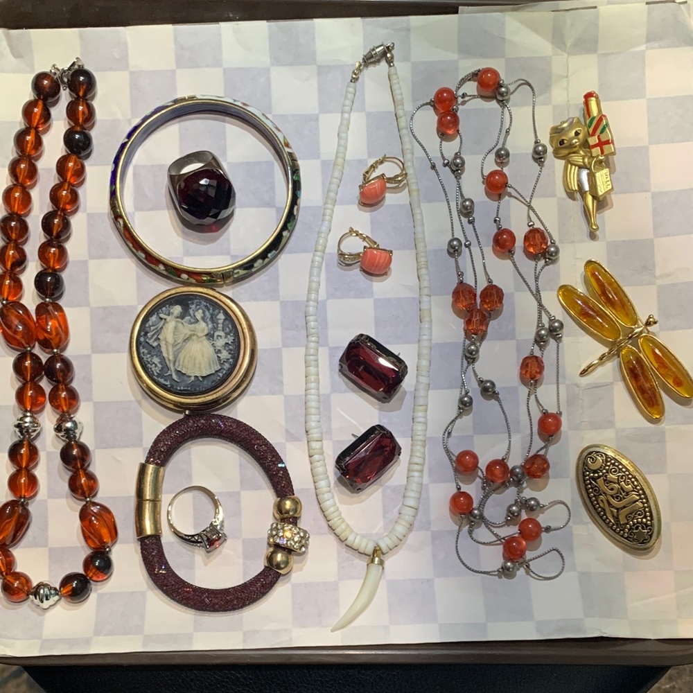 Vintage Jewelry lot——Christmas sale plates #1